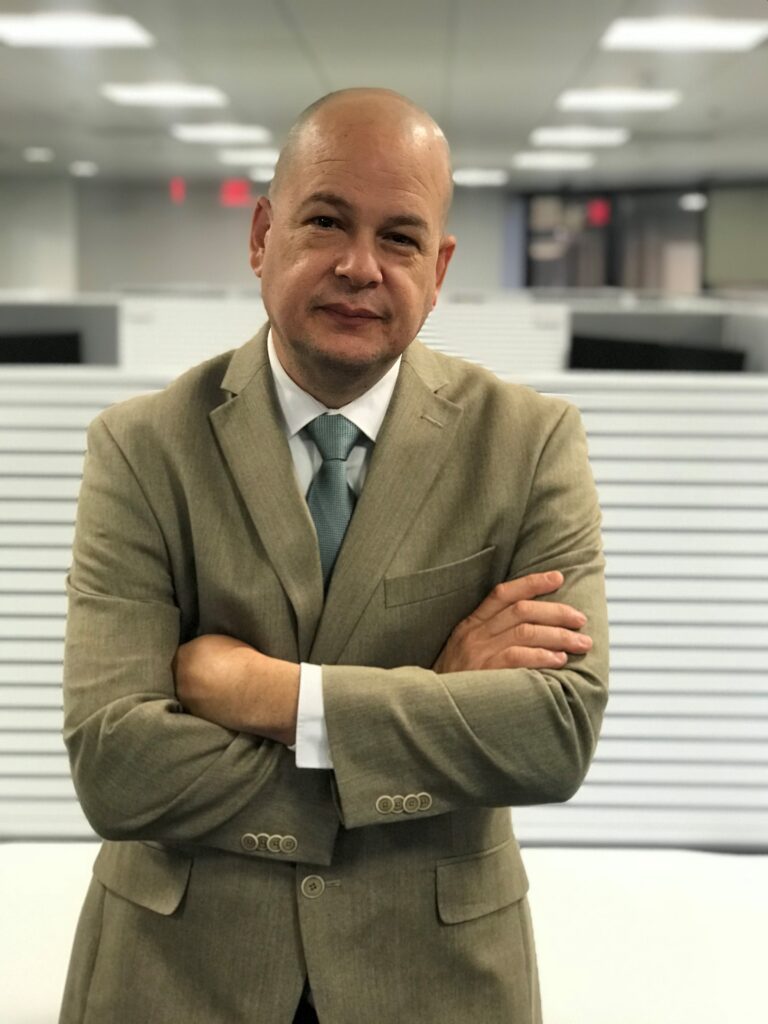 obed diaz, obed diaz rodriguez, obbiediaz, obed, bisoncomm,